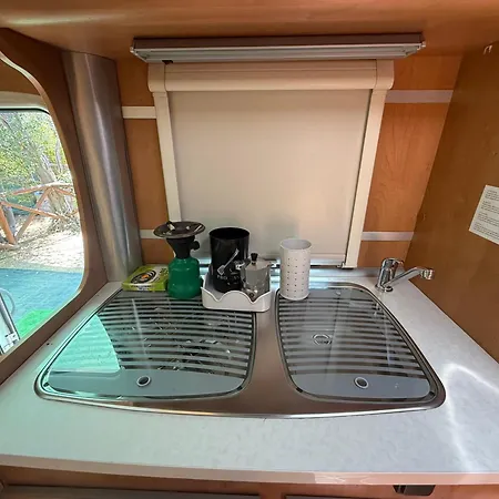 キャンプ場 Vintage Camper